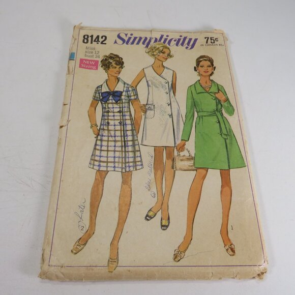 Simplicity 8142 Clothing Pattern Miss Size 12 Dress Fitted button front - Picture 1 of 8